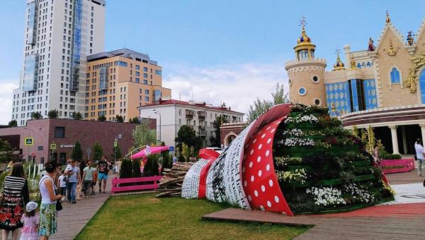 «Культурные среды» на фестивале «Цветочная Казань»