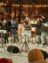 Выступление хора в парке Елмай