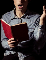 Открытие выставки «Между строк