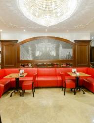 Венское кафе в ТЦ Корстон