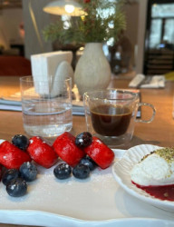 Ресторан "Хорошая девочка"