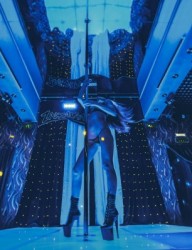 Стриптиз бар "Zажигалка"