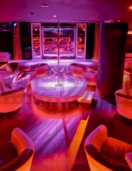 Стриптиз-клуб "Бурлеск"