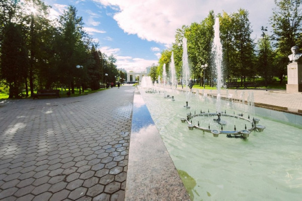 Летние встречи в парке «Крылья Советов»