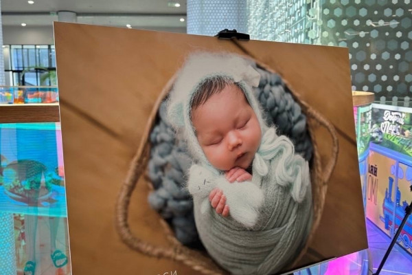 Фотовыставка newborn-фотографа Елены Росси в ТРЦ KazanMall